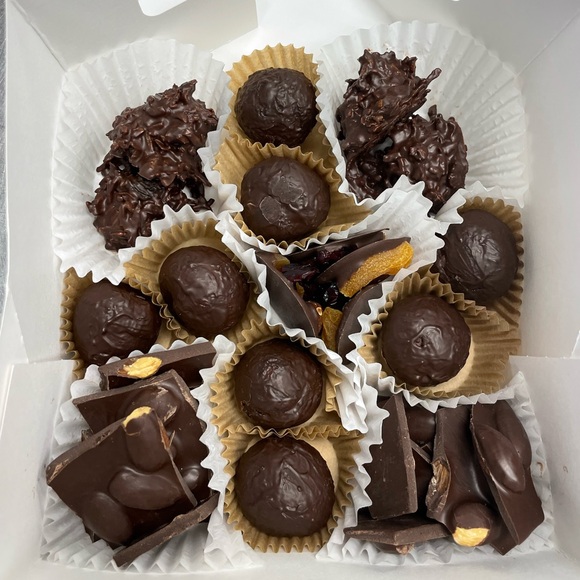 Meet your Posher, Mje’s - Picture 1 of 2